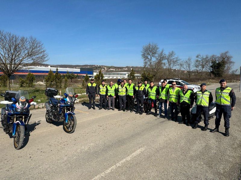 Zonguldak İl Jandarması, Motosiklet Sürücülerine Güvenli Sürüş Farkındalığı Sağladı