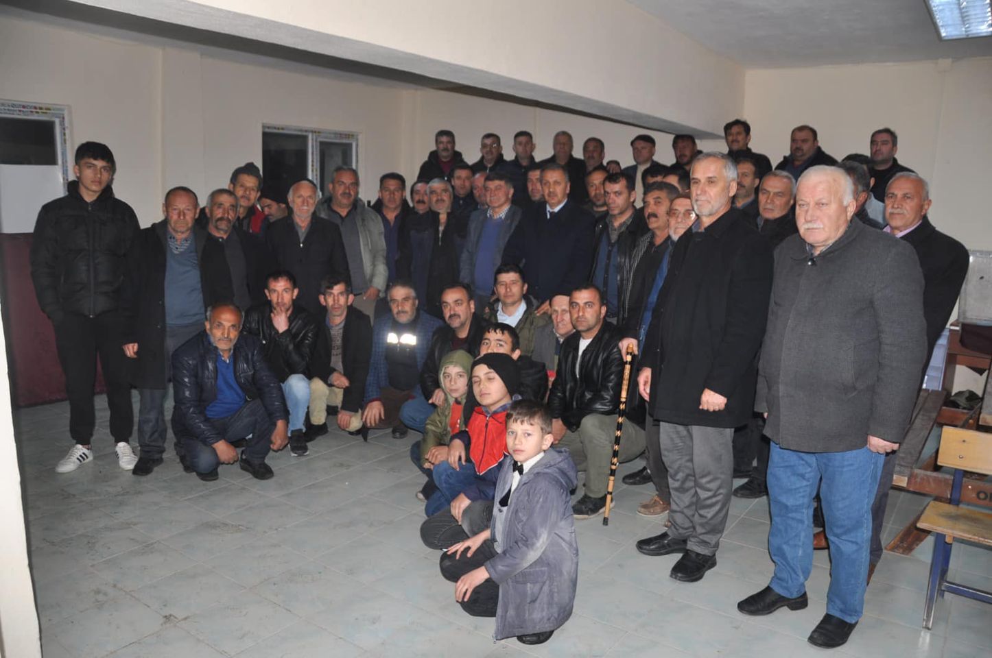 Korgan Belediye Başkanı ve AK Partili yetkililer, Karakışla Mahallesi'nde halkla buluştu