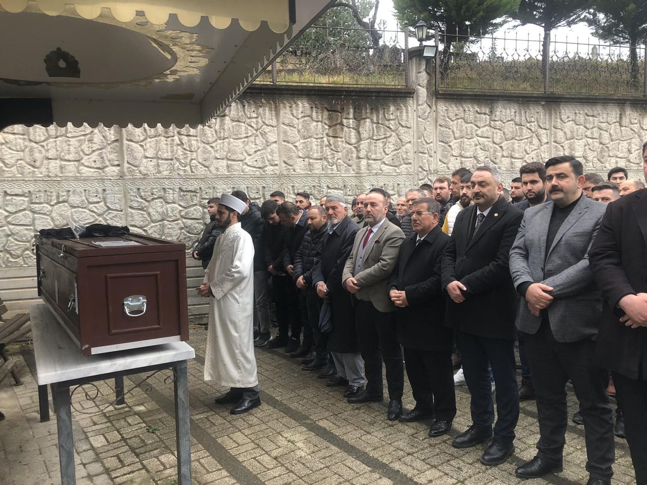 Çatalpınar Belediye Başkanı Ahmet Türe, Eyüp Sarıdiken'in Cenaze Törenine Katıldı