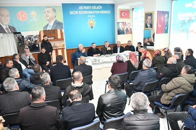 AK Parti Ordu Milletvekili Av. Mustafa Hamarat, Gölköy'de sıcak karşılandı ve vatandaşlarla buluştu