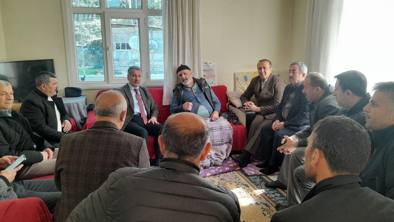 Korgan Belediye Başkanı Tuncay Kiraz, Durali Mahallesi'nde Akif Irmak'ın evini ziyaret etti.