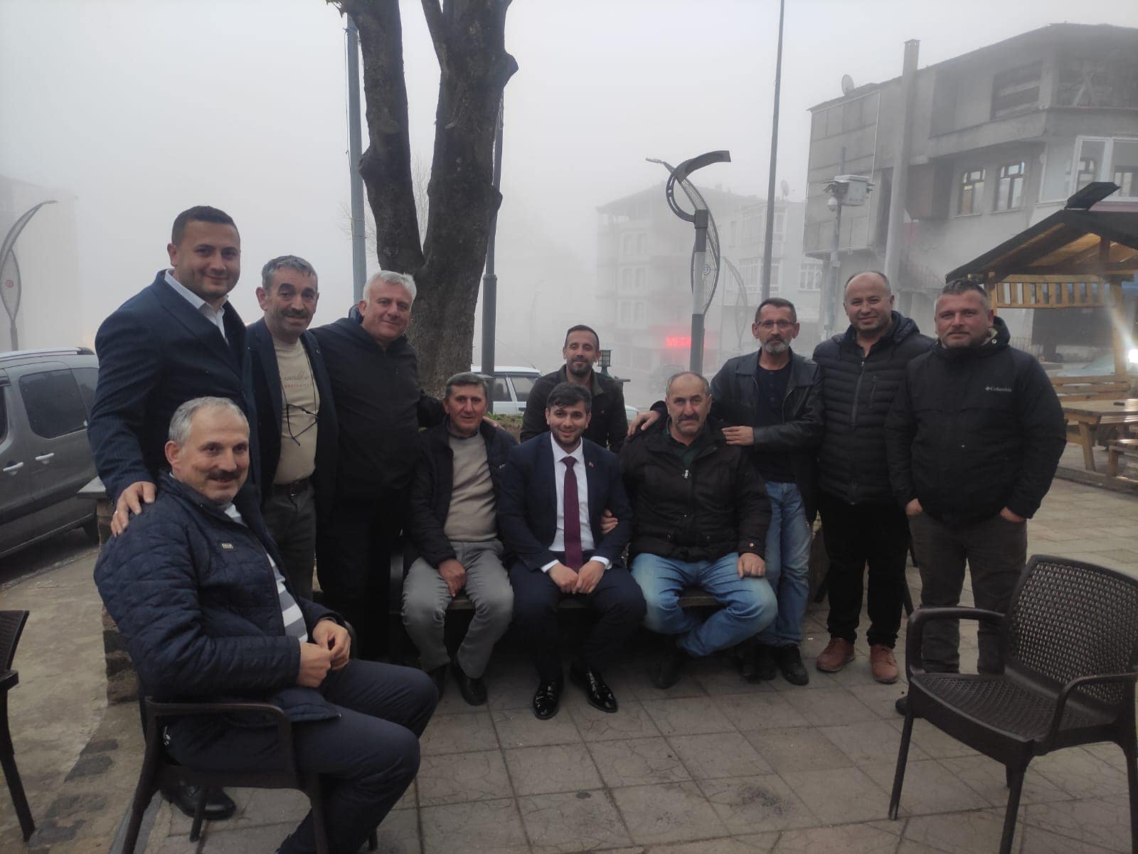Belediye Başkanı Mesut Karayiğit, Çınar Mahallesi'nde Halkla Buluştu